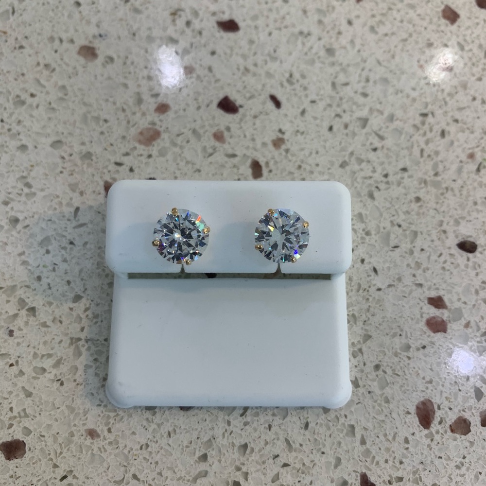 10k gold 8mm push back cz Earring round cut